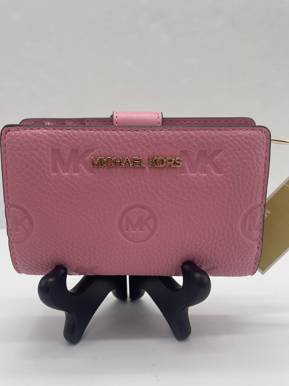 MICHAEL KORS Jet Set Travel Medium MK Logo Debossed Bifold Wallet
Carnation 
NWT